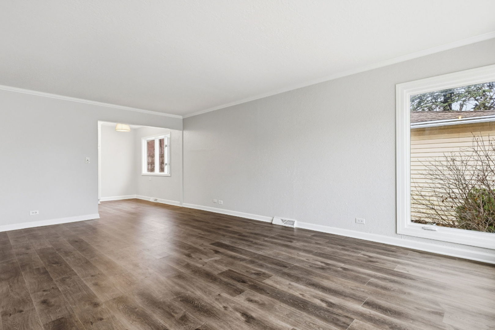 451 Linda Lane Addison, IL 60101 - Photo 3 of 3