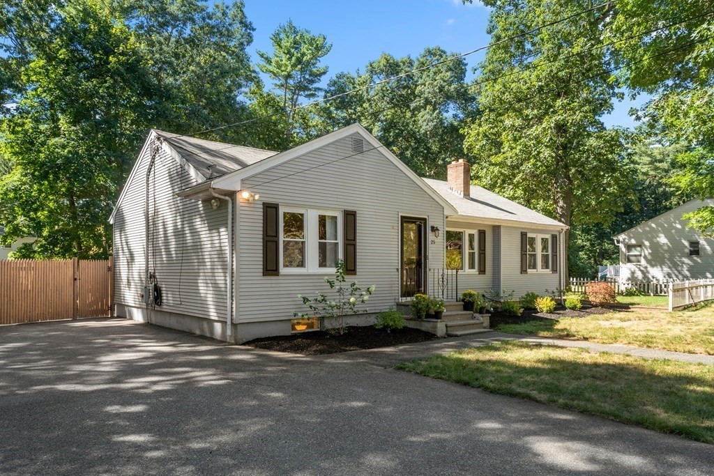 25 Francis Road Sharon, MA 02067 - Photo 2 of 32 Gallery Image 2