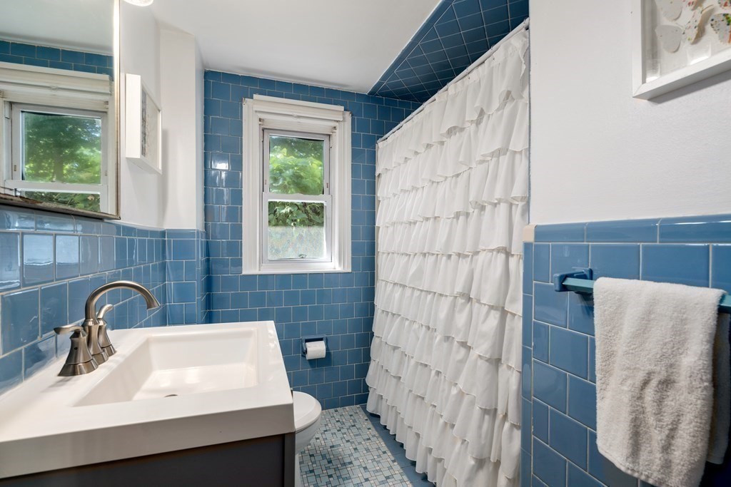 25 Francis Road Sharon, MA 02067 - Photo 22 of 32 Gallery Image 22
