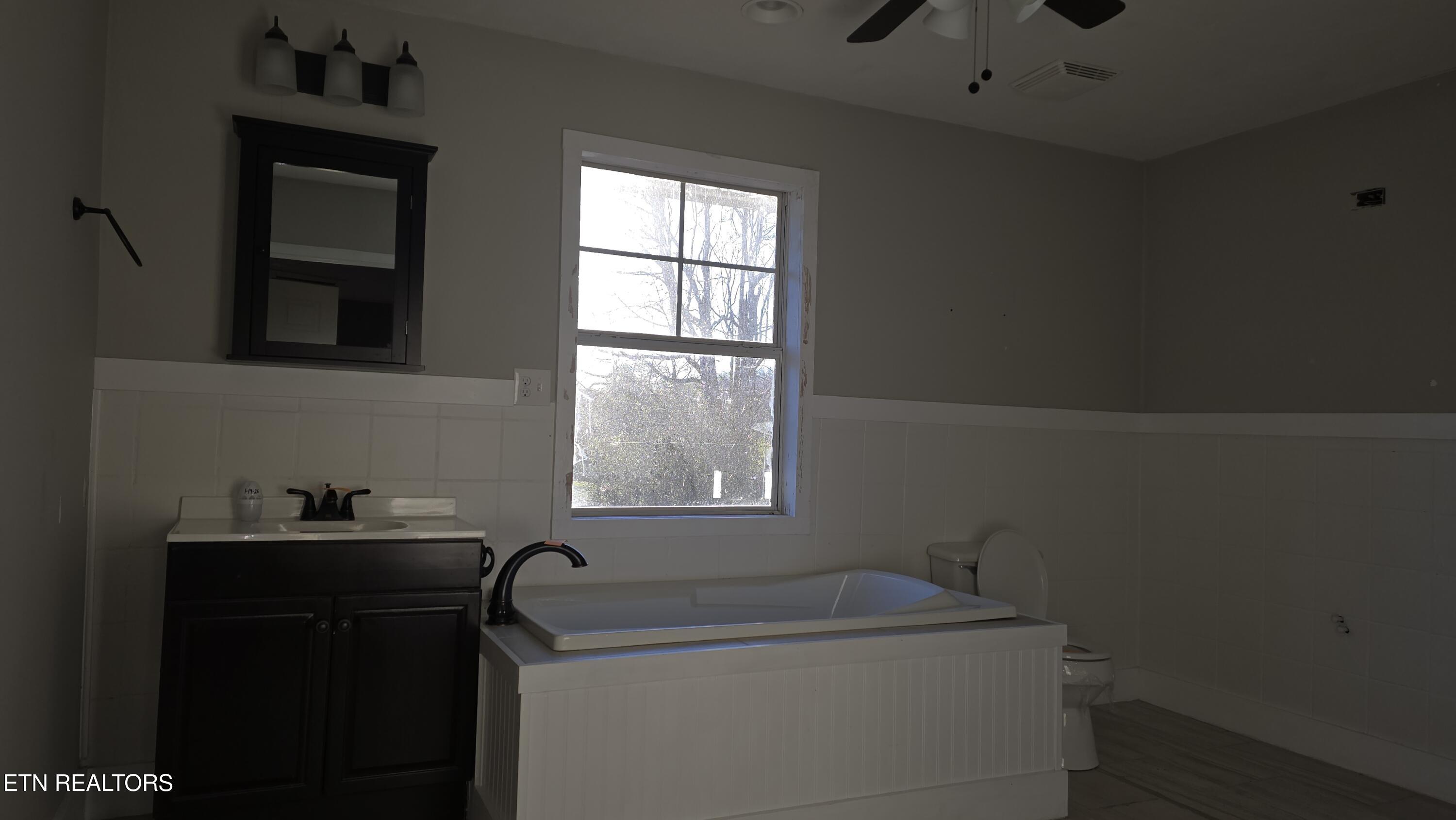 125 Anderson Cabin Road Georgetown, TN 37336 - Photo 18 of 38 20260120_170901