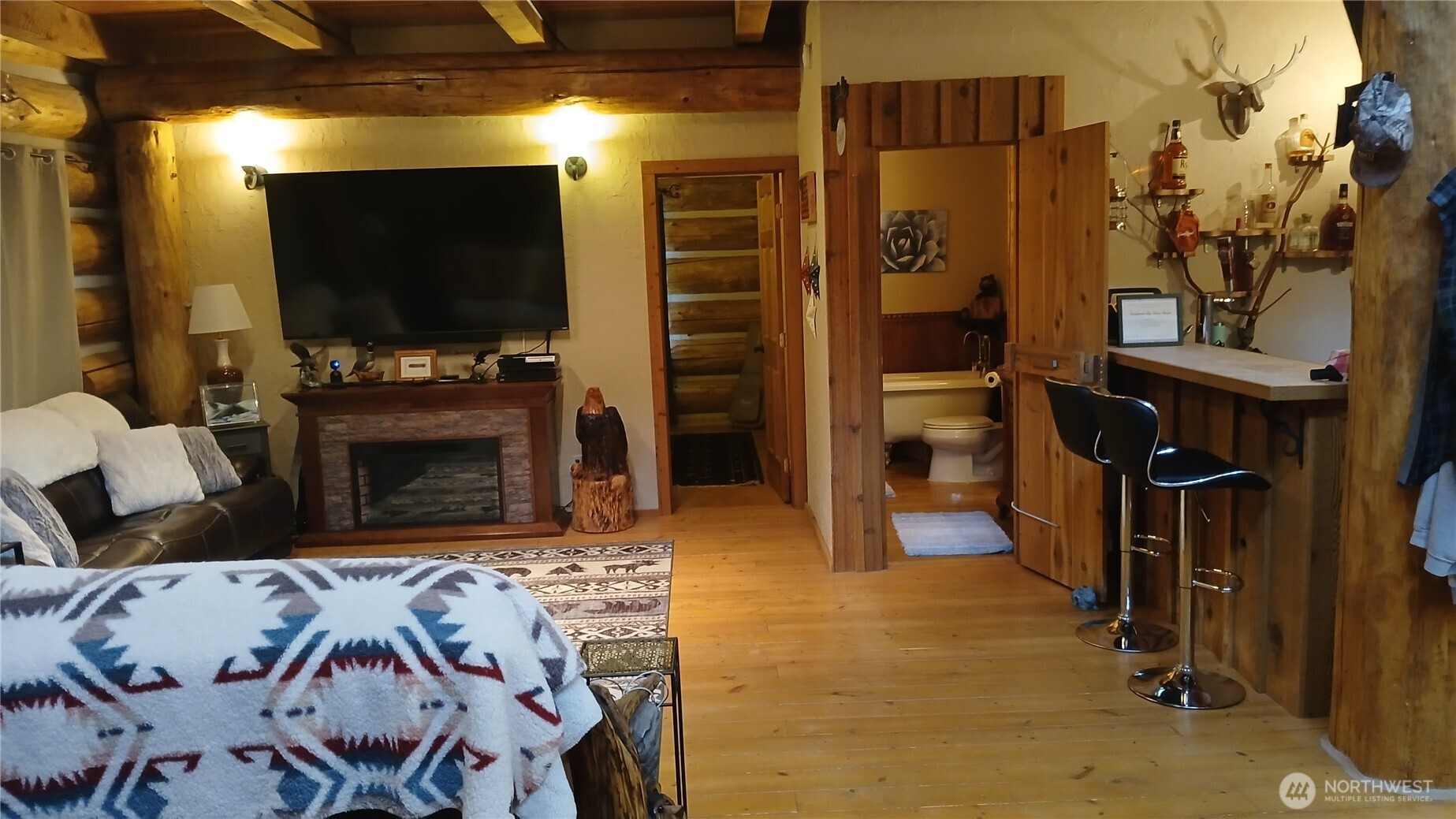 40 East Seahawks Way Belfair, WA 98528 - Photo 3 of 29