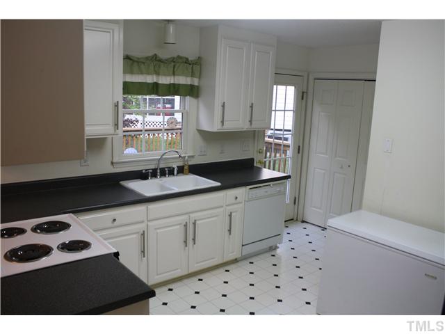 6600 Fleetwood Drive Raleigh, NC 27612 - Photo 2 of 7