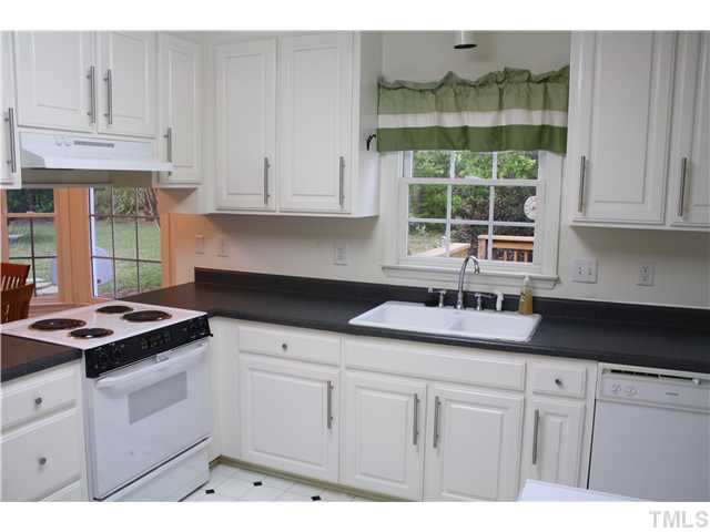 6600 Fleetwood Drive Raleigh, NC 27612 - Photo 3 of 7