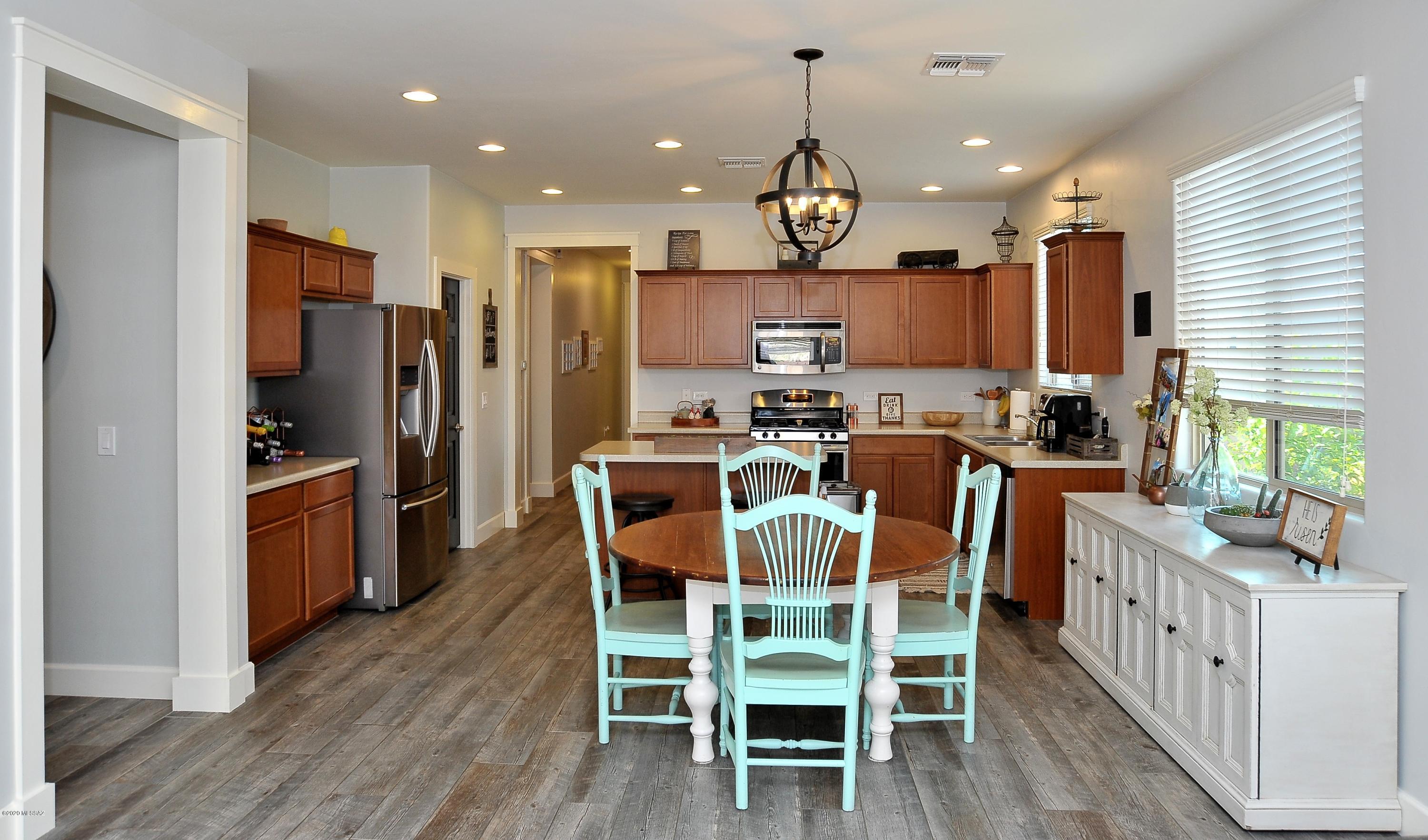39041 South Running Roses Lane Tucson, AZ 85739 - Photo 15 of 46 Gallery Image 15