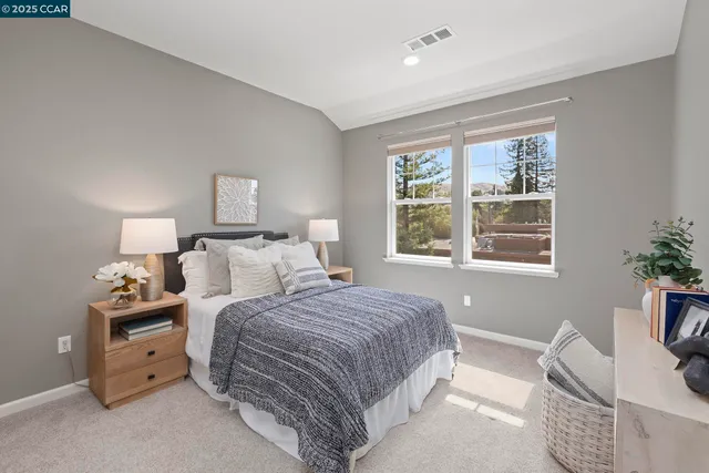 $1,375,000 | 118 Wallace Circle, Moraga, CA 94556