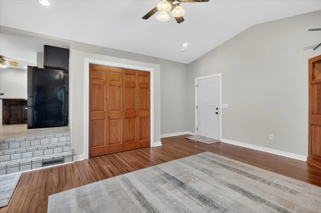 $549,000 | 9 East Beech Street, Three Oaks, MI 49128