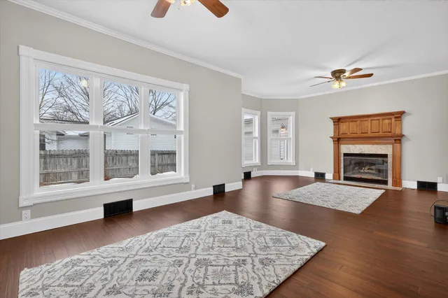 $549,000 | 9 East Beech Street, Three Oaks, MI 49128