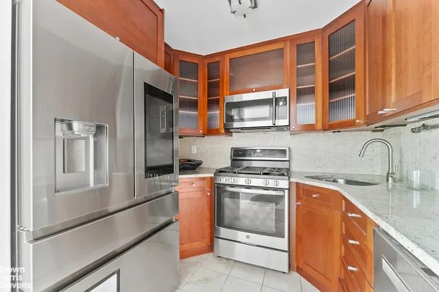 $1,695,000 | 222 East 80th Street, Unit 4G | Upper East Side