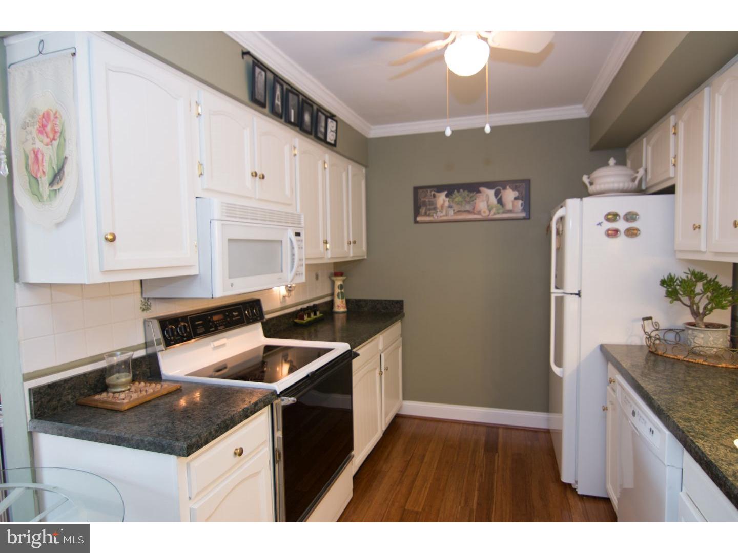 127 Stonegate Road Quakertown, PA 18951 - Photo 10 of 24 Kitchen