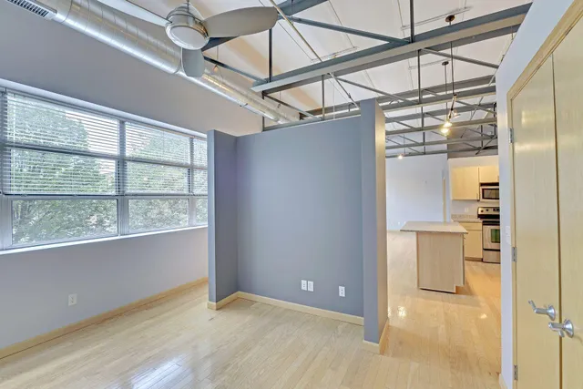 $1,895 | 111 East Franklin Avenue, Unit 307, Minneapolis, MN 55404