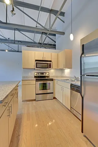 $1,895 | 111 East Franklin Avenue, Unit 307, Minneapolis, MN 55404