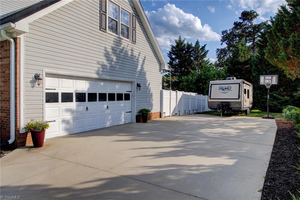 3861 Sandlewood Road High Point, NC 27265 - Photo 20 of 25 Gallery Image 20