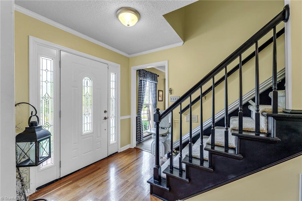 3861 Sandlewood Road High Point, NC 27265 - Photo 3 of 25 Gallery Image 3