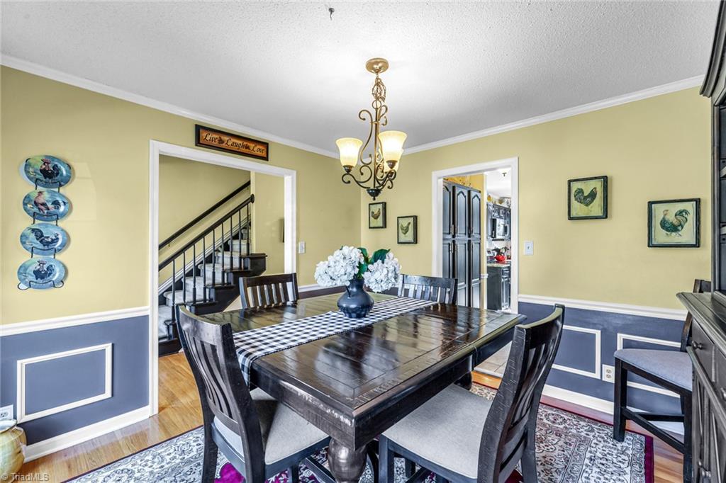3861 Sandlewood Road High Point, NC 27265 - Photo 4 of 25 Gallery Image 4