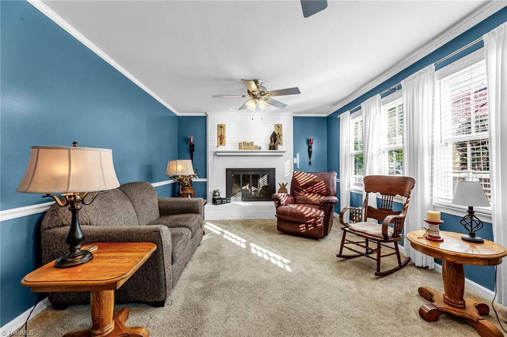 3861 Sandlewood Road High Point, NC 27265 - Photo 6 of 25 Gallery Image 6
