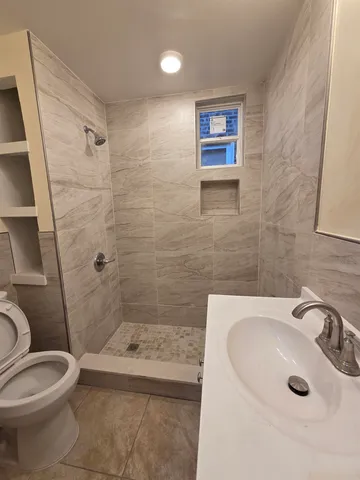 $2,900 | 704 90th Street, North Bergen, NJ 07047