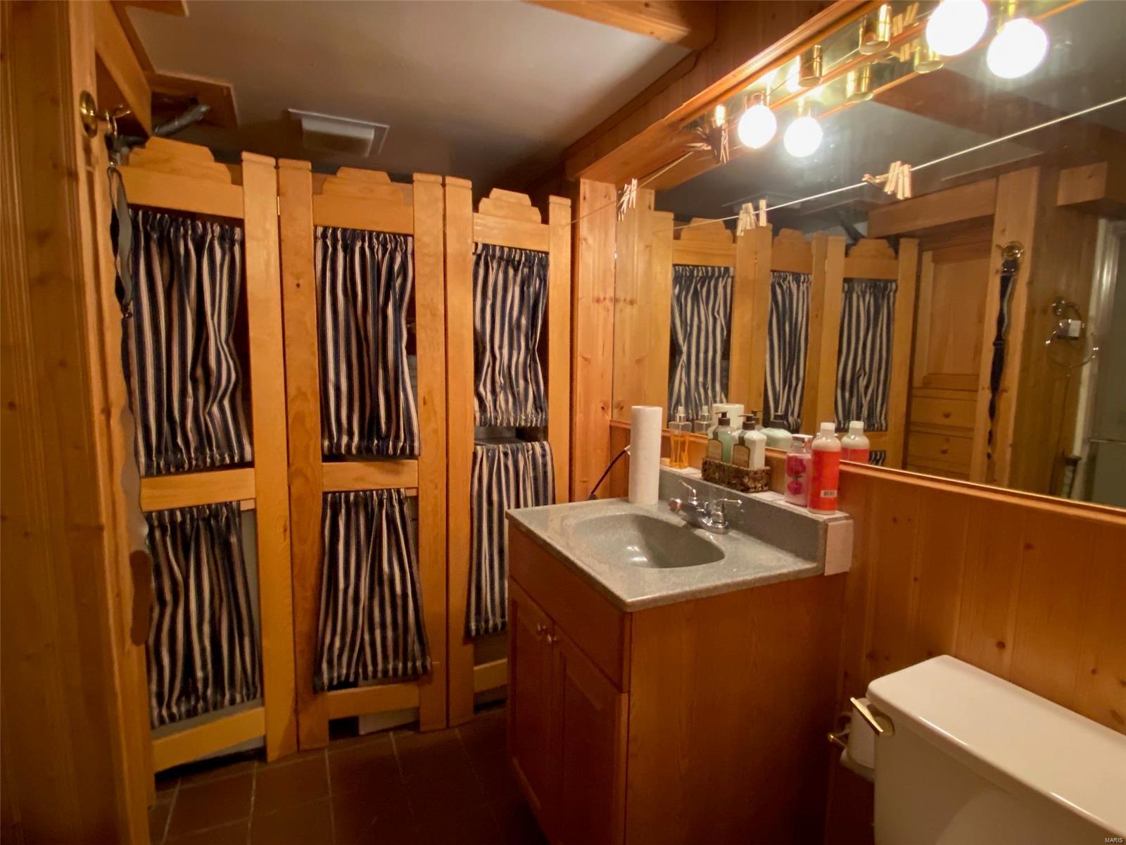 6010 Roach Road Godfrey, IL 62035 - Photo 14 of 17