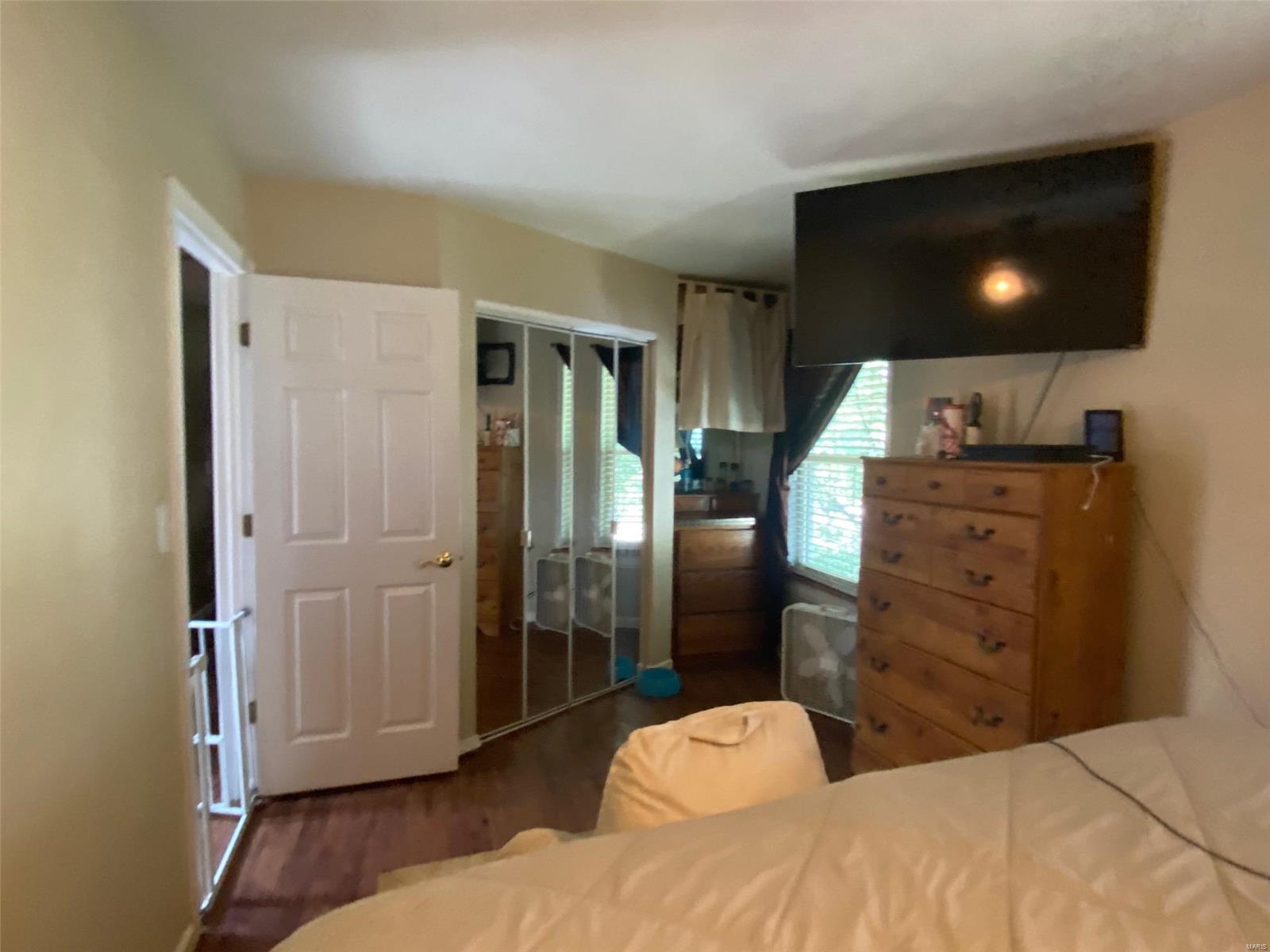 6010 Roach Road Godfrey, IL 62035 - Photo 8 of 17