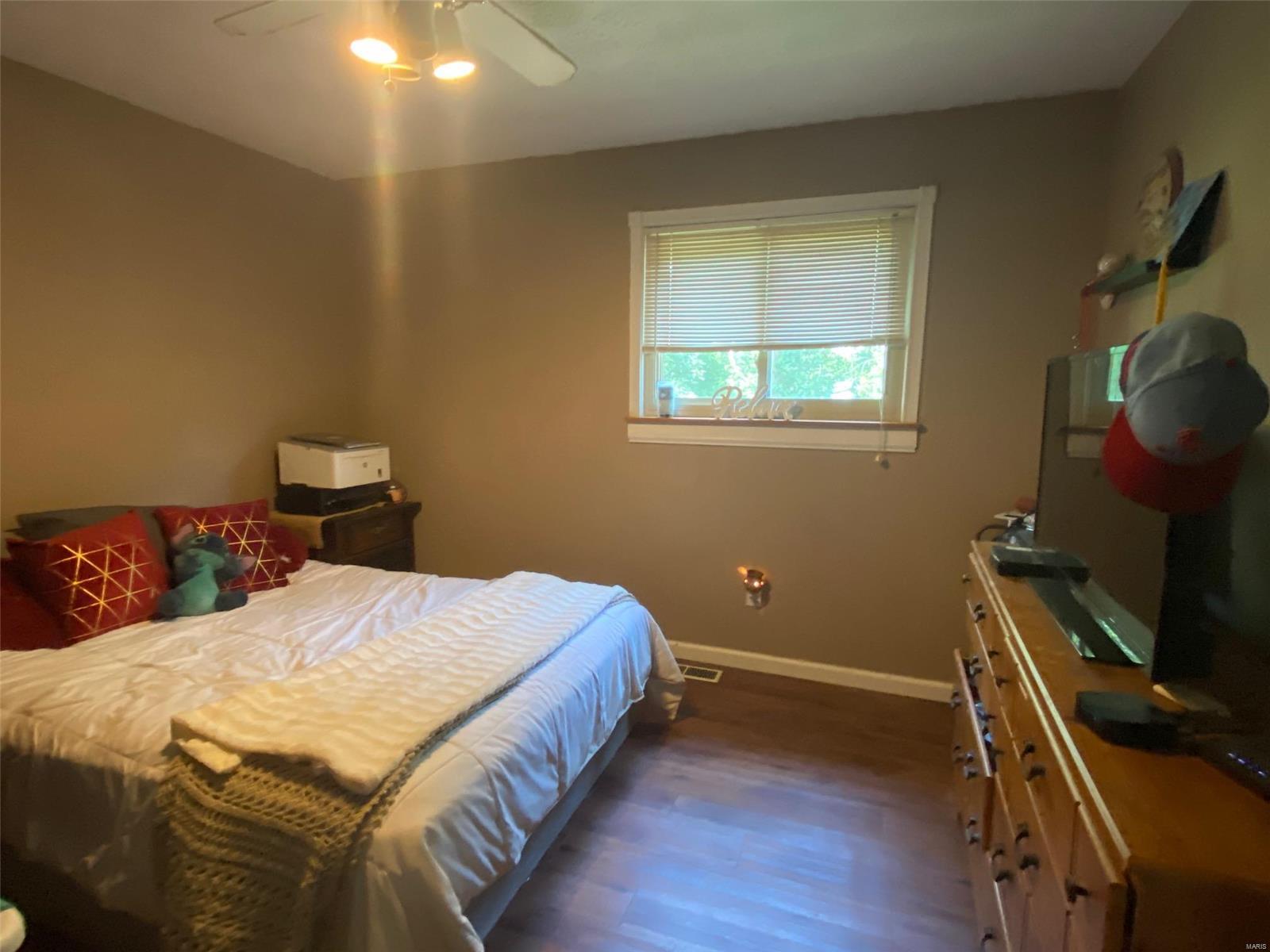 6010 Roach Road Godfrey, IL 62035 - Photo 9 of 17