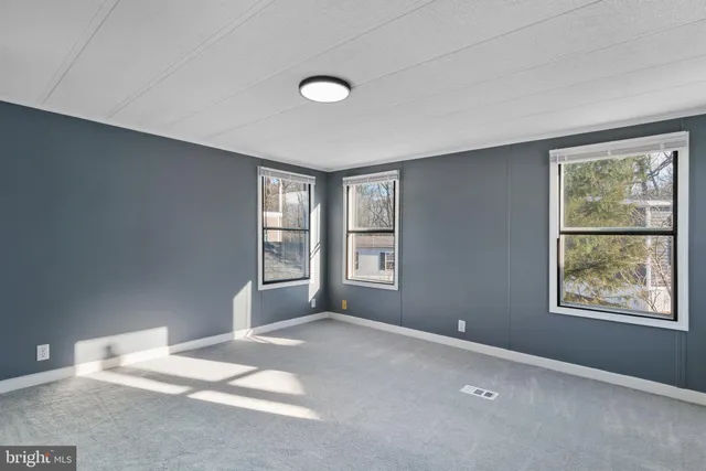 a view of a window in a room