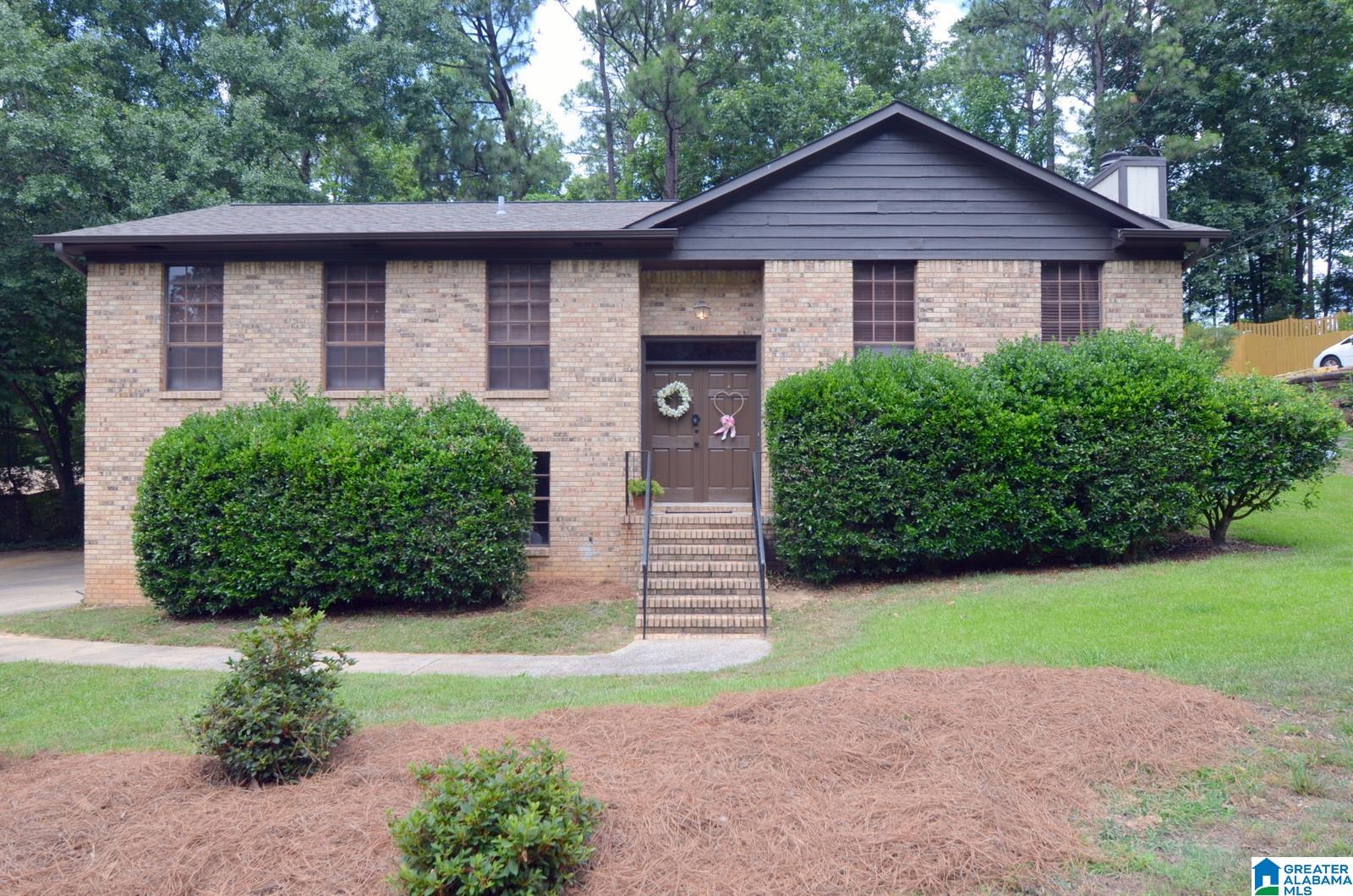 1033 Henry Drive Alabaster, AL 35007 - Photo 1 of 52