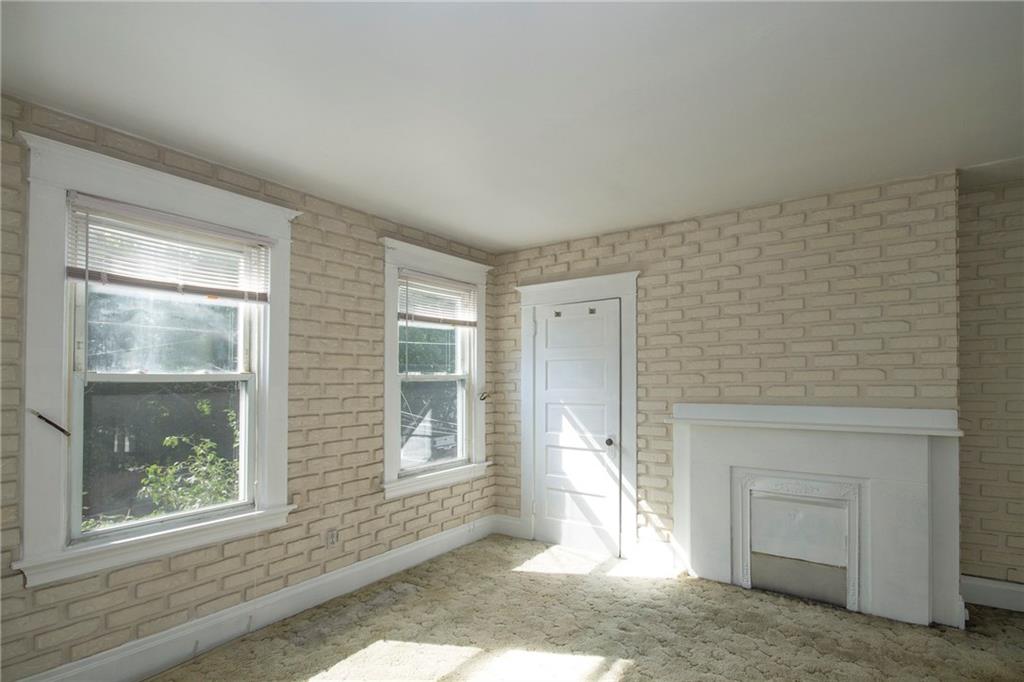 1639 Rutherford Avenue Pittsburgh, PA 15216 - Photo 11 of 22 Master Bedroom