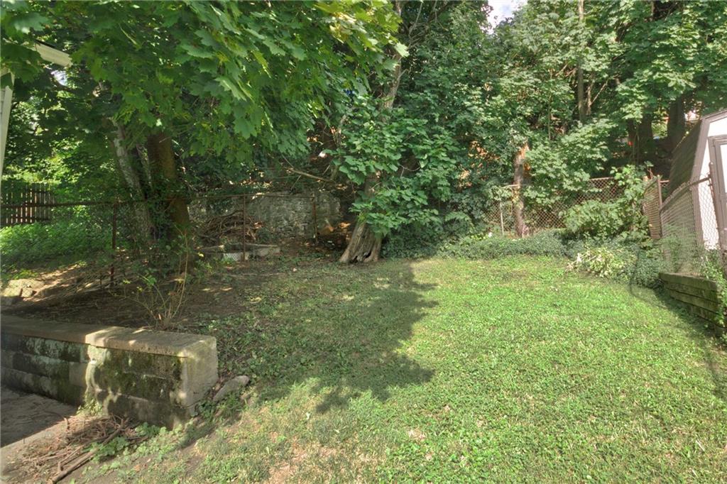1639 Rutherford Avenue Pittsburgh, PA 15216 - Photo 20 of 22 Backyard
