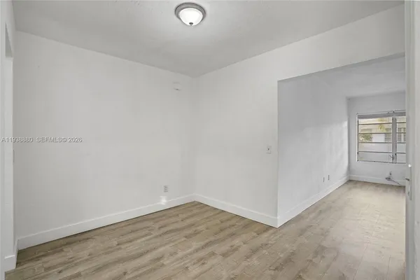 $2,200 | 4172 Chase Avenue, Unit 3, Miami Beach, FL 33140