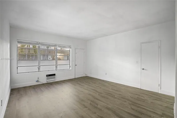 $2,200 | 4172 Chase Avenue, Unit 3, Miami Beach, FL 33140