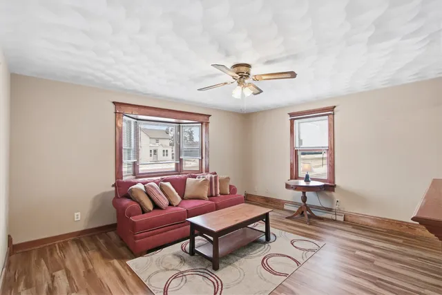 $245,000 | 107 East Chestnut Street, Pardeeville, WI 53954