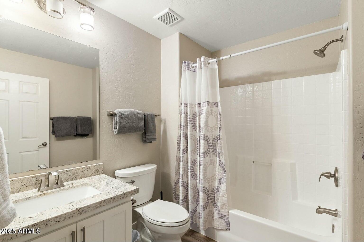 19700 North 76th Street, Unit 1008 Scottsdale, AZ 85255 - Photo 17 of 27 hall bath