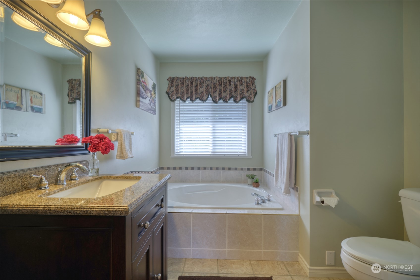 255 Elizabeth Drive Point Roberts, WA 98281 - Photo 13 of 28