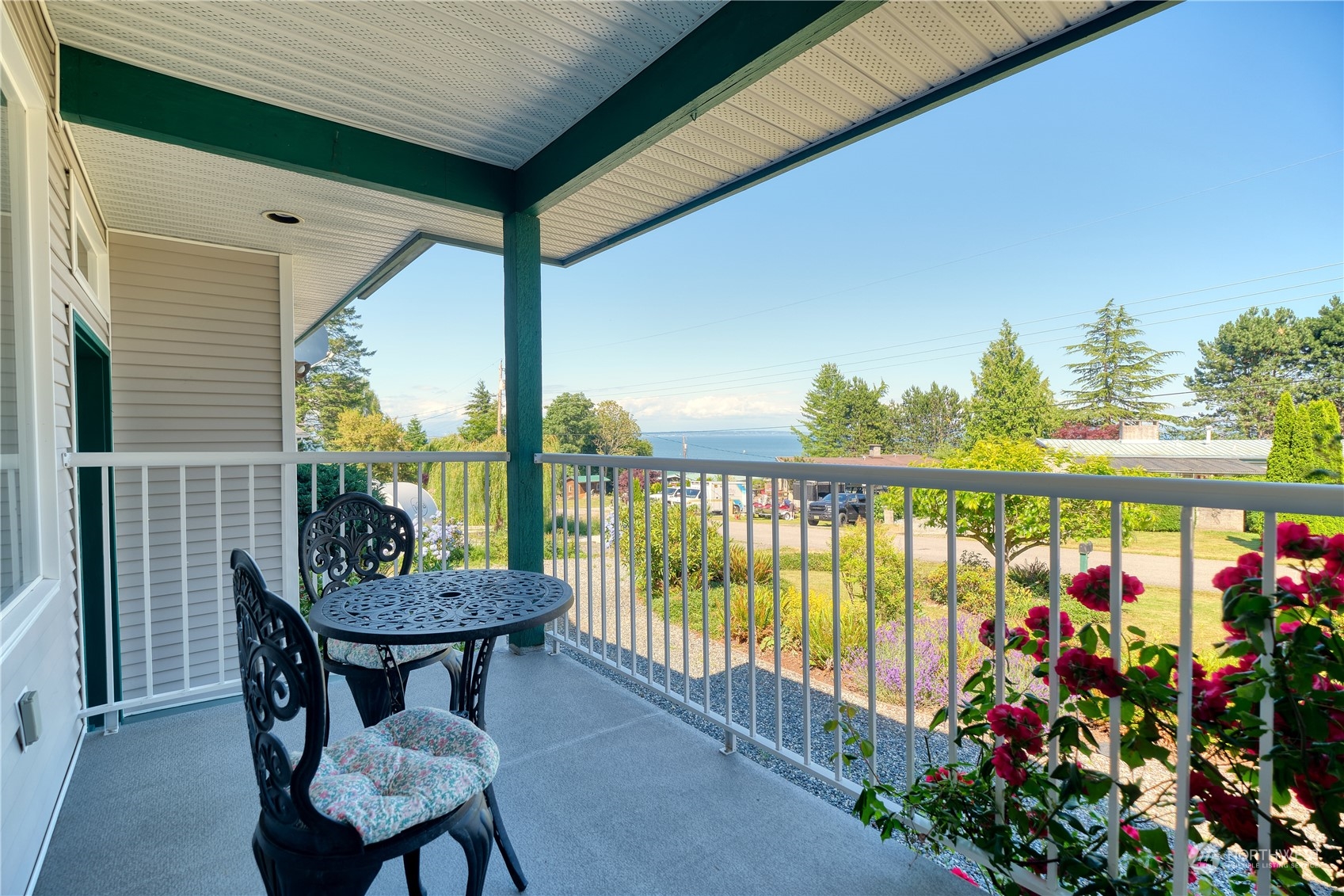 255 Elizabeth Drive Point Roberts, WA 98281 - Photo 6 of 28