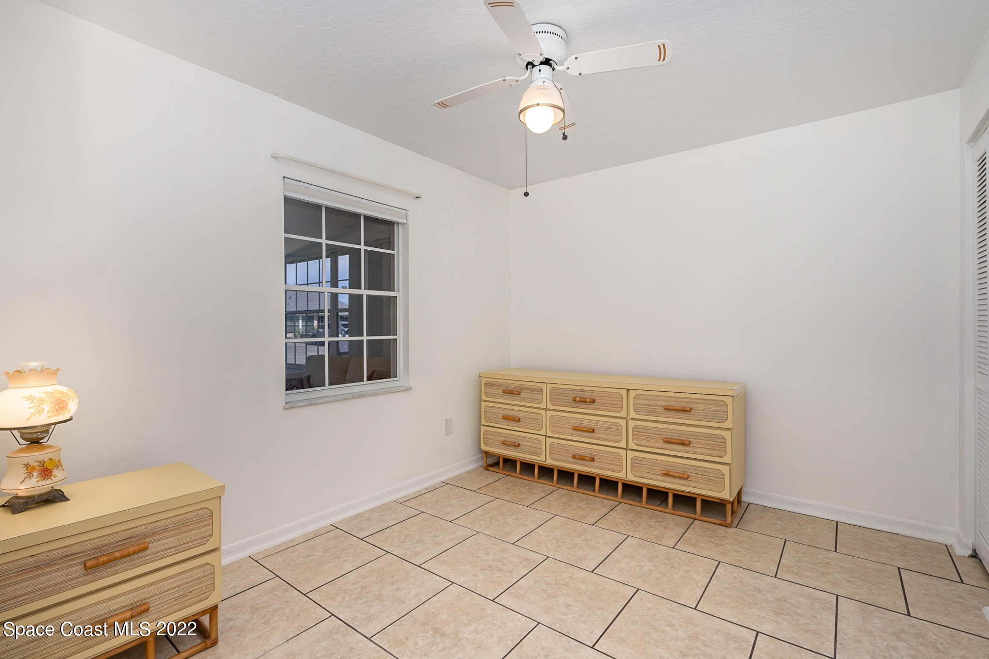 8520 Highway 1, Unit G3 Micco, FL 32976 - Photo 4 of 24 a view of room and workspace