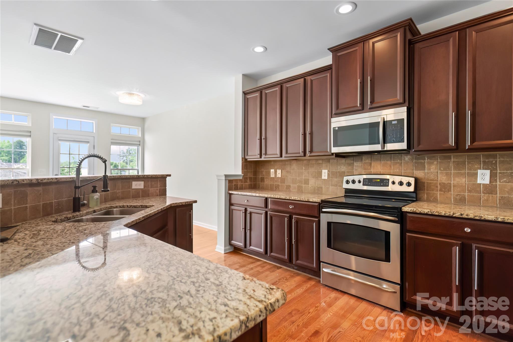 417 Armour Street Davidson, NC 28036 - Photo 9 of 41