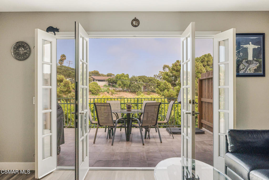 6441 Kanan Dume Road Malibu, CA 90265 - Photo 12 of 33