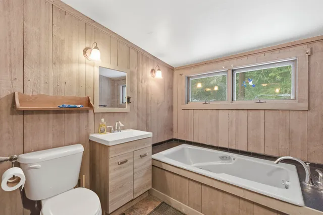 $329,000 | 205 West Unity Road, Claremont, NH 03743