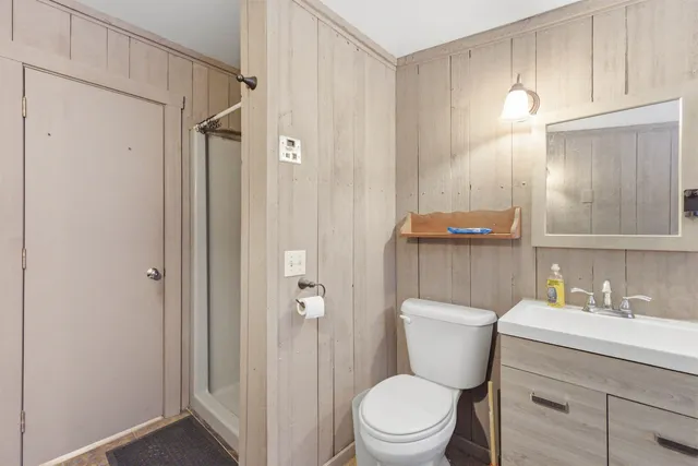 $329,000 | 205 West Unity Road, Claremont, NH 03743