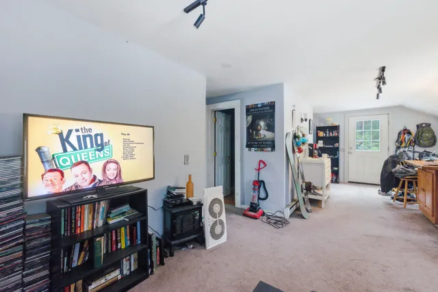 $329,000 | 205 West Unity Road, Claremont, NH 03743