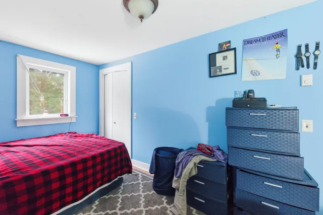 $329,000 | 205 West Unity Road, Claremont, NH 03743