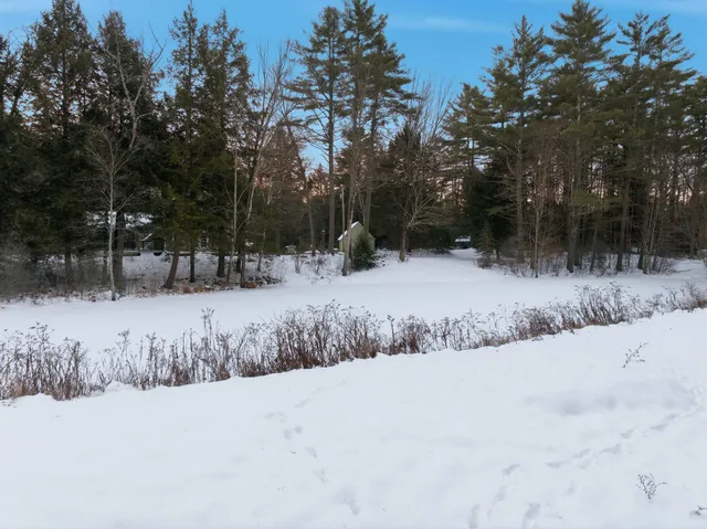 $329,000 | 205 West Unity Road, Claremont, NH 03743