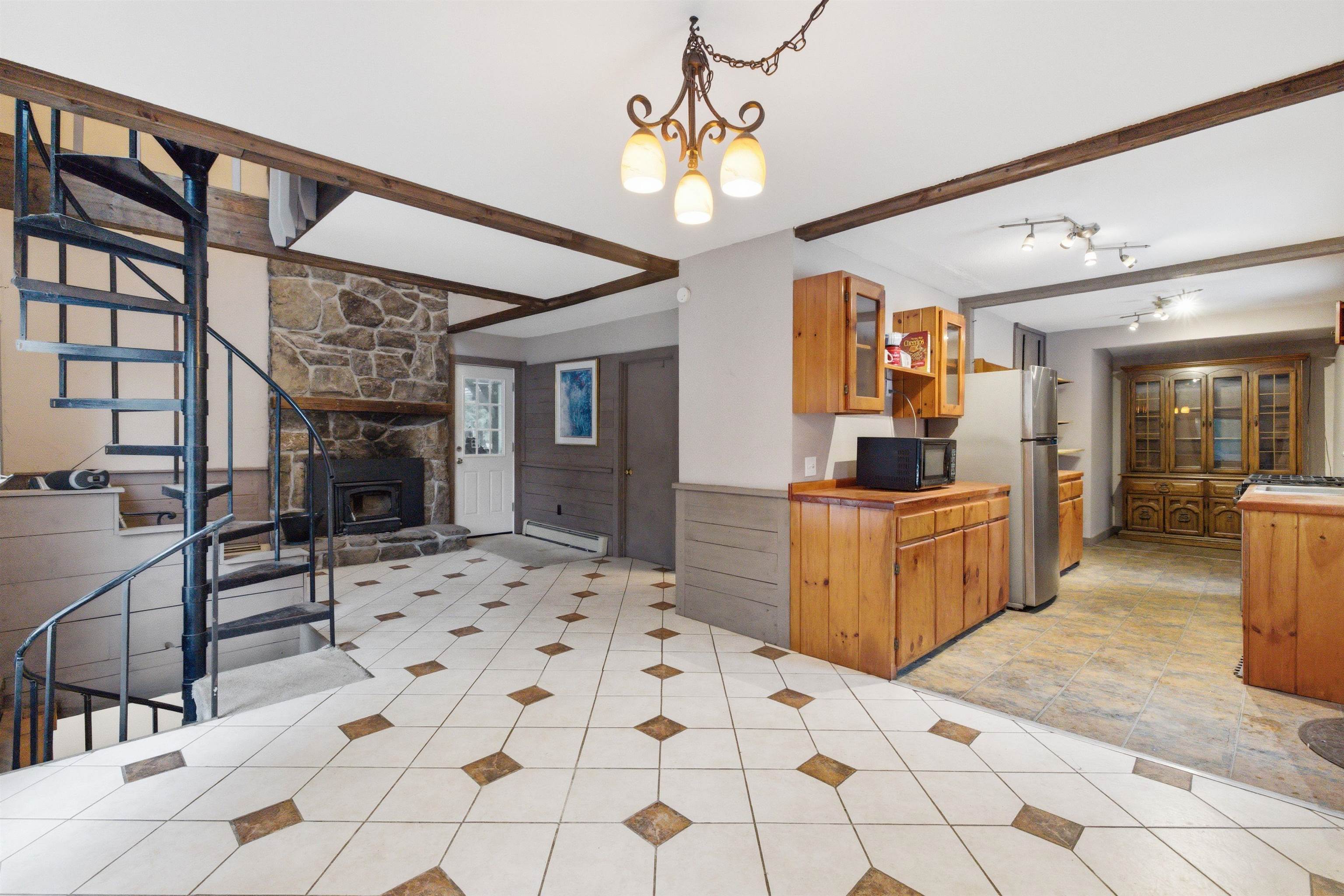 205 West Unity Road Claremont, NH 03743 - Photo 6 of 60