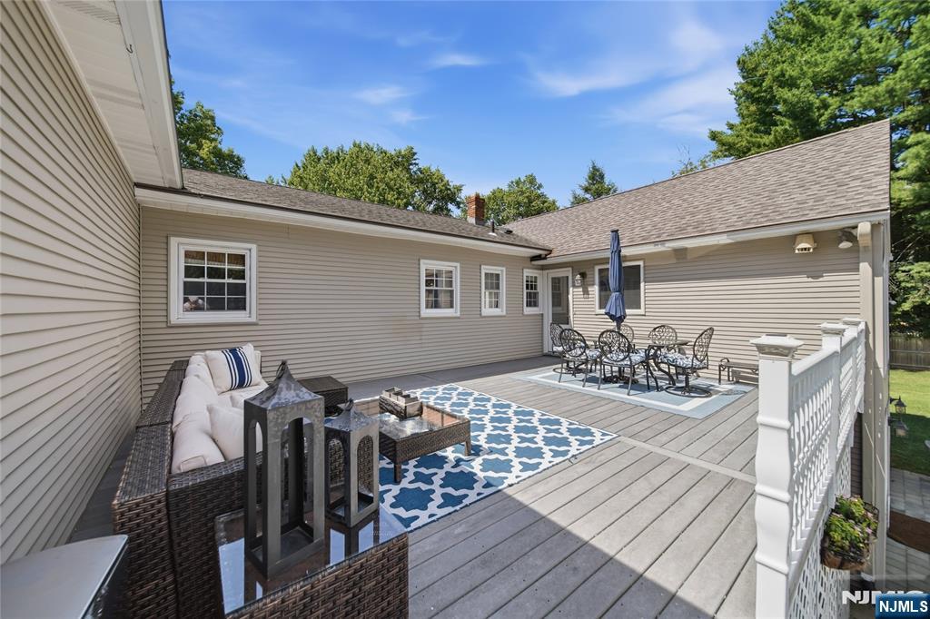19 Robin Road Mahwah, NJ 07430 - Photo 38 of 43 Gallery Image 38