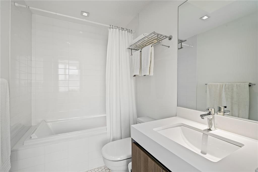 401 North Birch Road, Unit TH2 Fort Lauderdale, FL 33304 - Photo 23 of 39