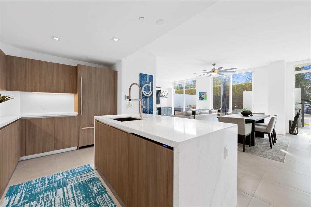 401 North Birch Road, Unit TH2 Fort Lauderdale, FL 33304 - Photo 4 of 39