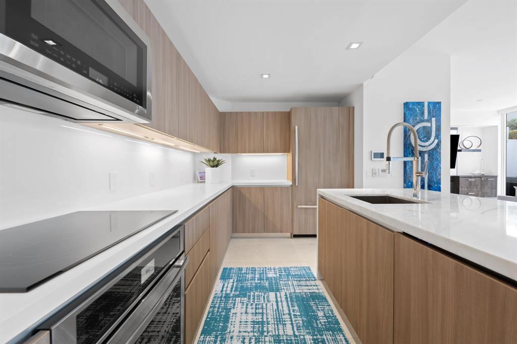 401 North Birch Road, Unit TH2 Fort Lauderdale, FL 33304 - Photo 5 of 39