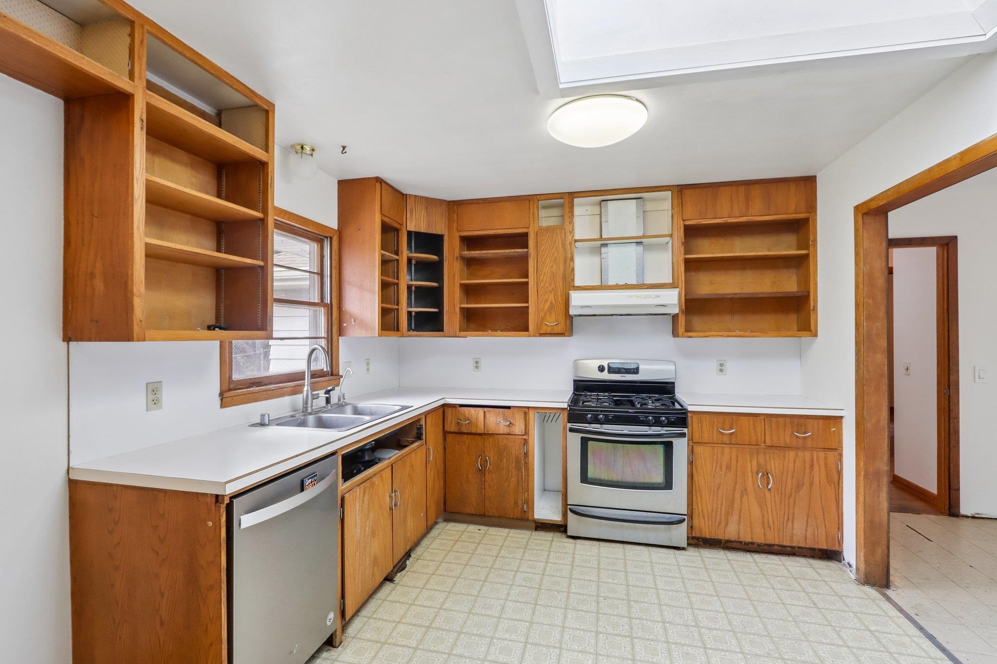 4405 Mineral Point Road Madison, WI 53705 - Photo 17 of 43 Gallery Image 17
