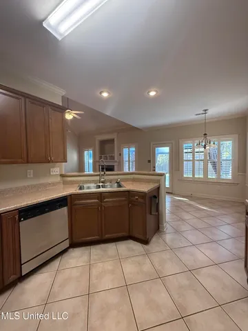 $2,250 | 6447 Cheyenne Drive, Olive Branch, MS 38654