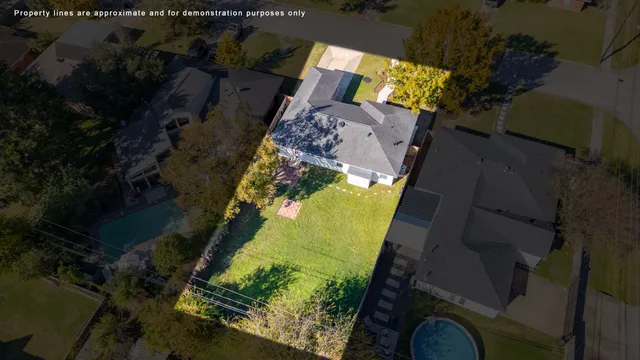 $2,700 | 2007 Wakefield Drive, Houston, TX 77018