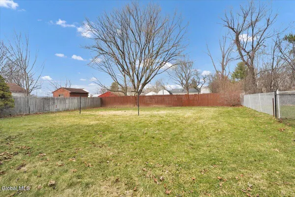 $199,900 | 62 Mary Hadge Drive, Schenectady, NY 12309